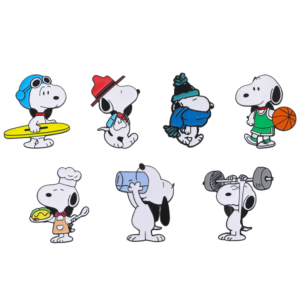 Dog Toys - مجموعة دبابيس سنوبي المطلية بالمينا -