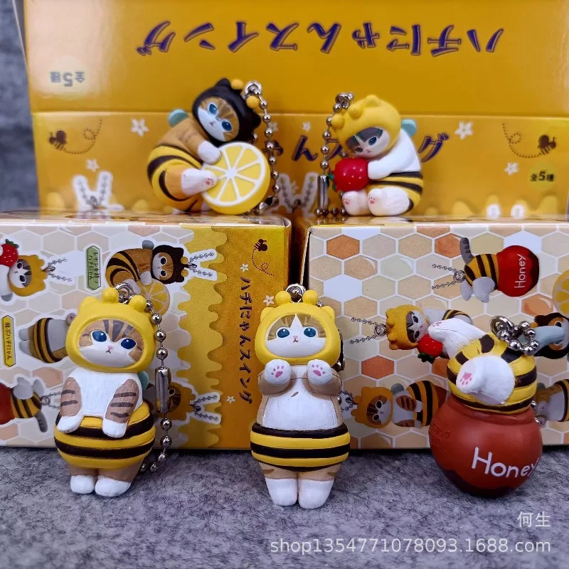 5 قطع من زينة السيارة على شكل  - مراجعة Cat Toys وسعره